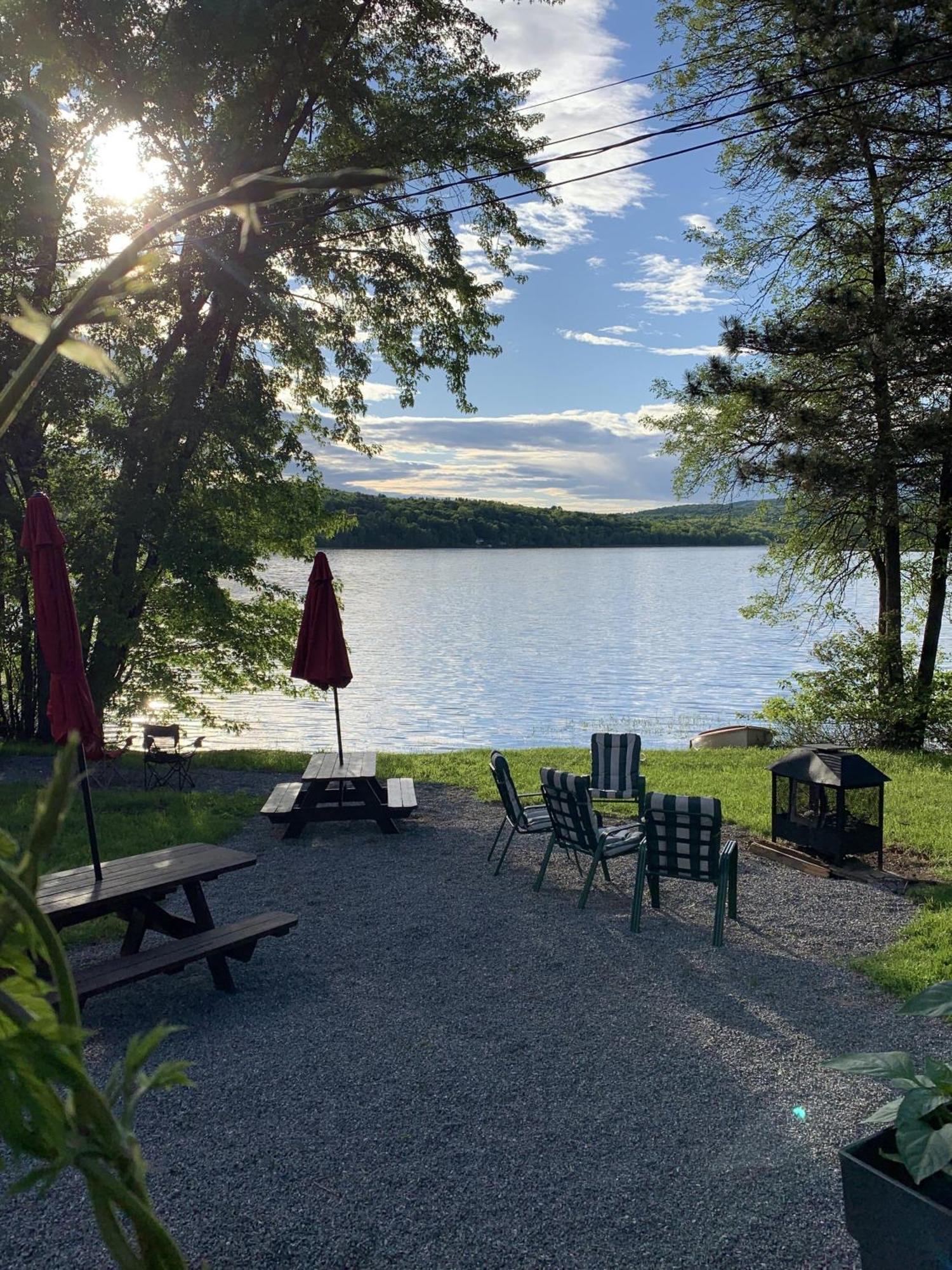 Auberge De Ferme-Neuve Lac-Saint-Paul Zewnętrze zdjęcie